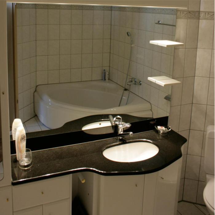 Residence Selika Leuk Camera foto